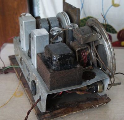 懷舊之音 國(guó)產(chǎn)第四代電子管收音機(jī)機(jī)芯模型解析
